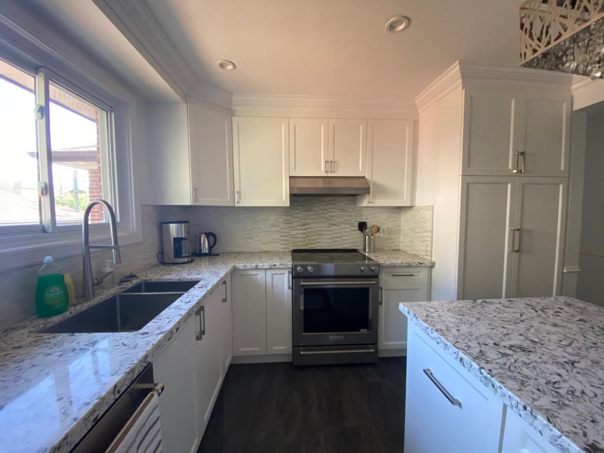 Yonge And Finch Subway !Q Spacious & Quiet Private Bdr With Shared Bathroom Toronto Extérieur photo